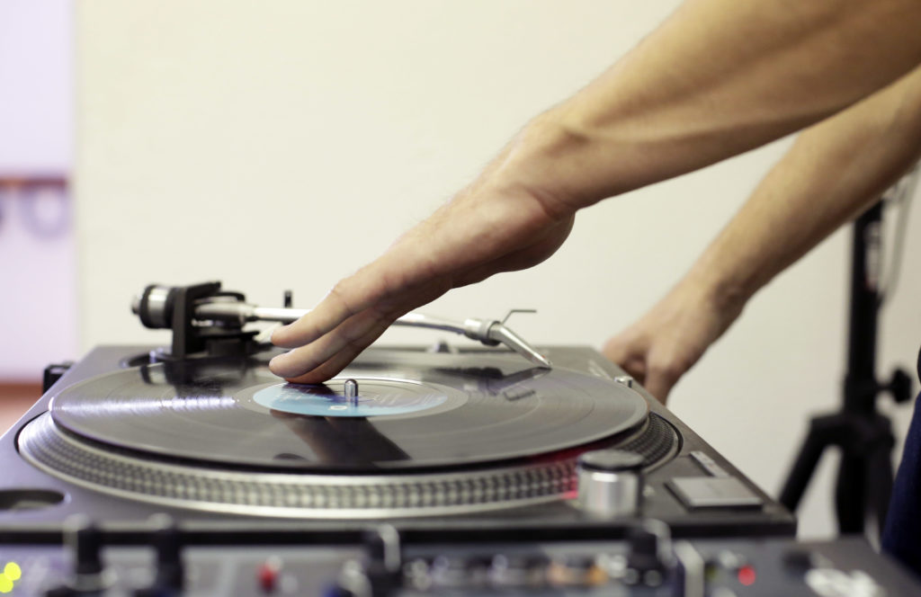 Una nueva aplicación exclusivamente diseñada para que tengas la posibilidad de descubrir tu música de Spotify en discos de vinilo que están a la venta, y que podrás adquirir de una manera muy sencilla.