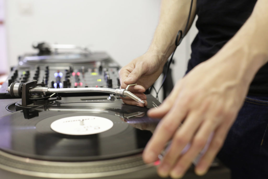 Una nueva aplicación exclusivamente diseñada para que tengas la posibilidad de descubrir tu música de Spotify en discos de vinilo que están a la venta, y que podrás adquirir de una manera muy sencilla.